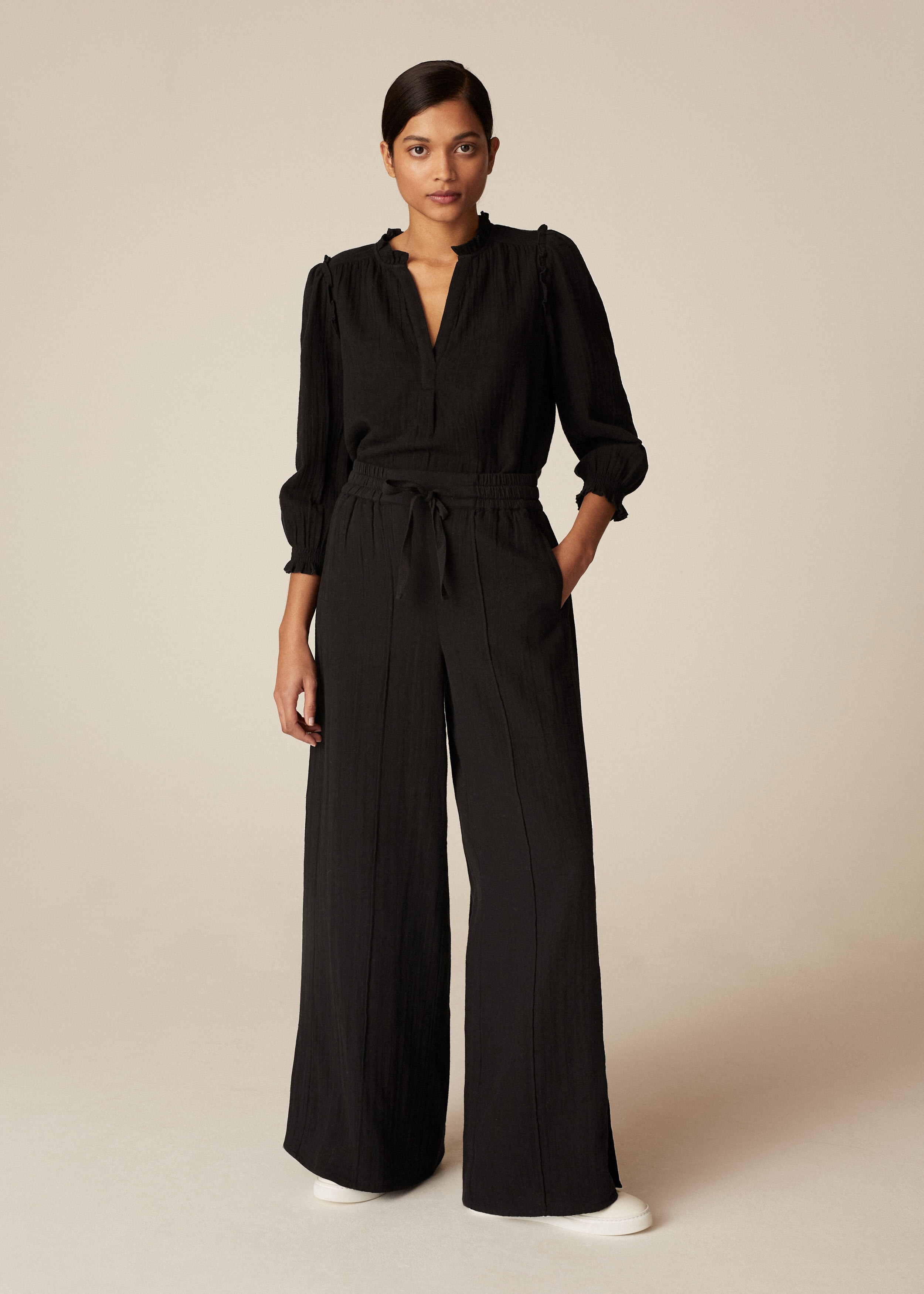 Women's Designer Trousers - Luxury & Stylish Trousers | ME+EM