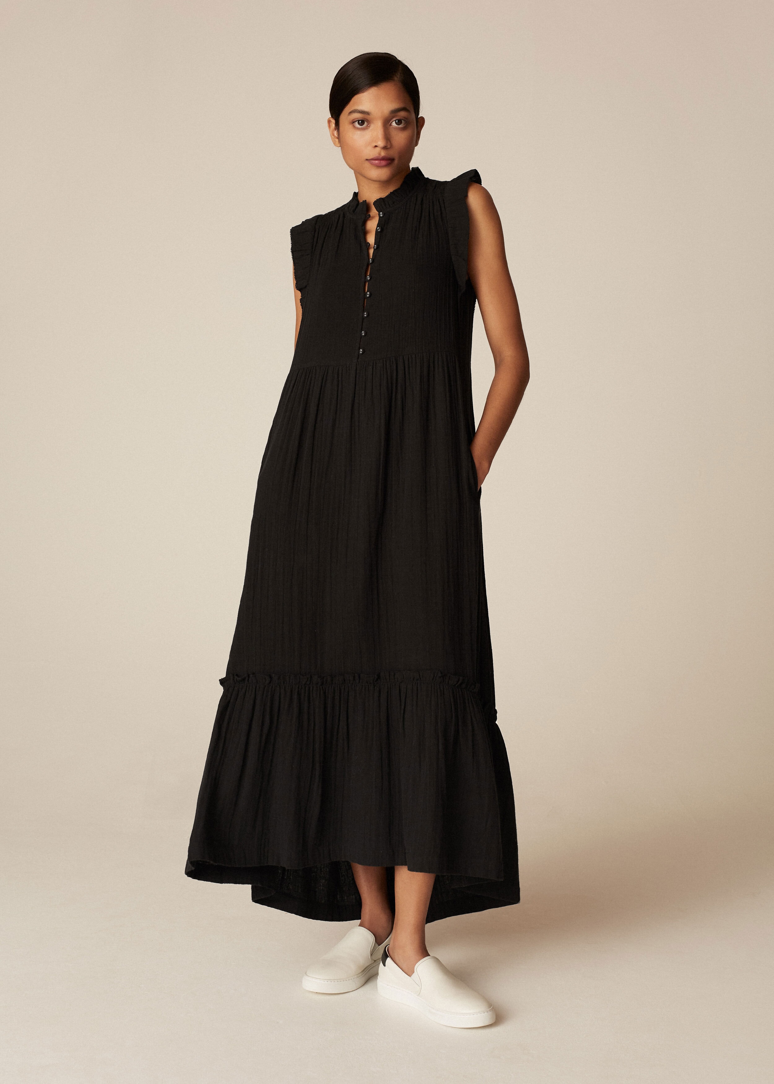 Cheesecloth Sleeveless Maxi Dress Black